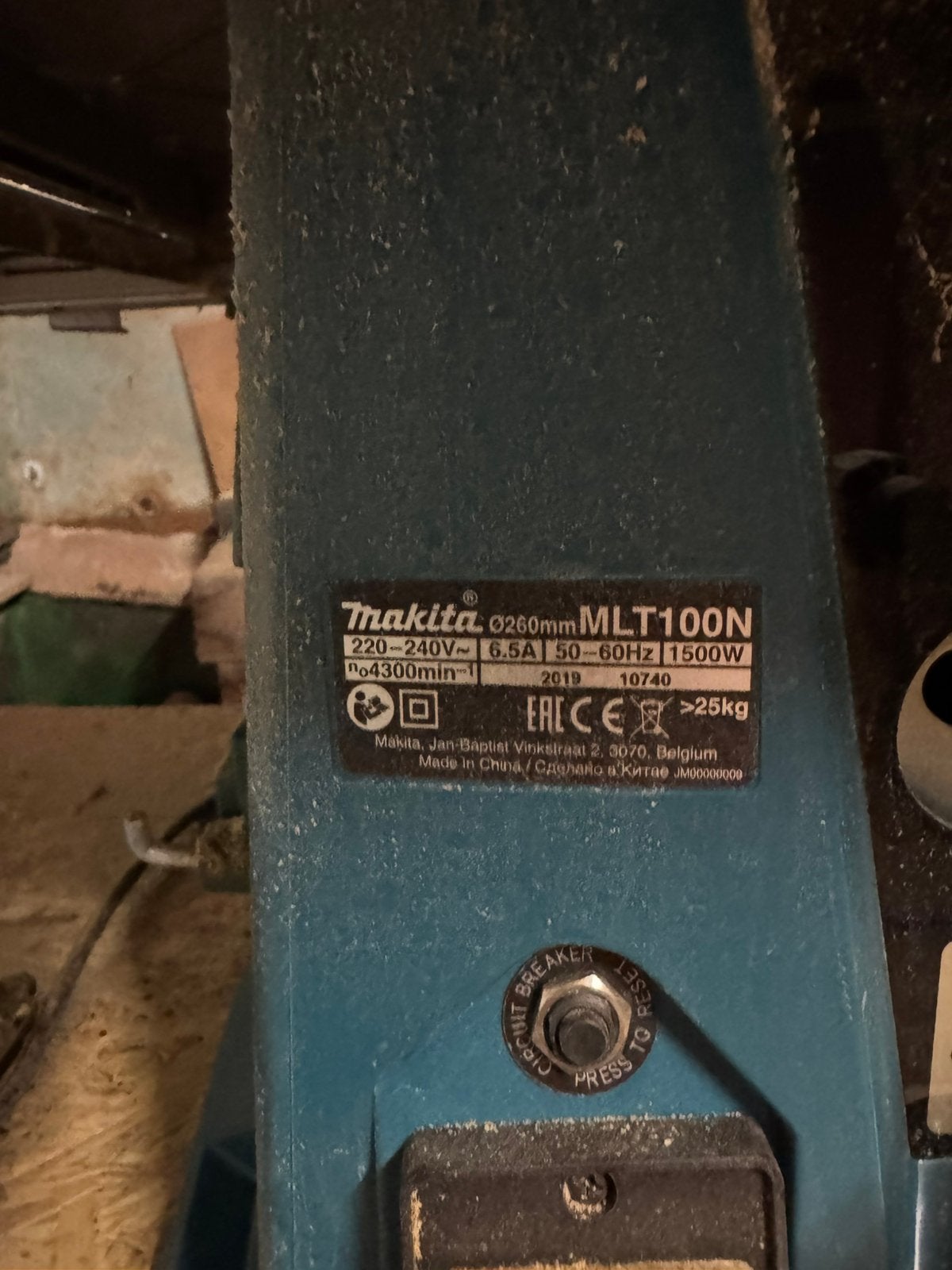 Makita tafelzaag, Ophalen, Gebruikt