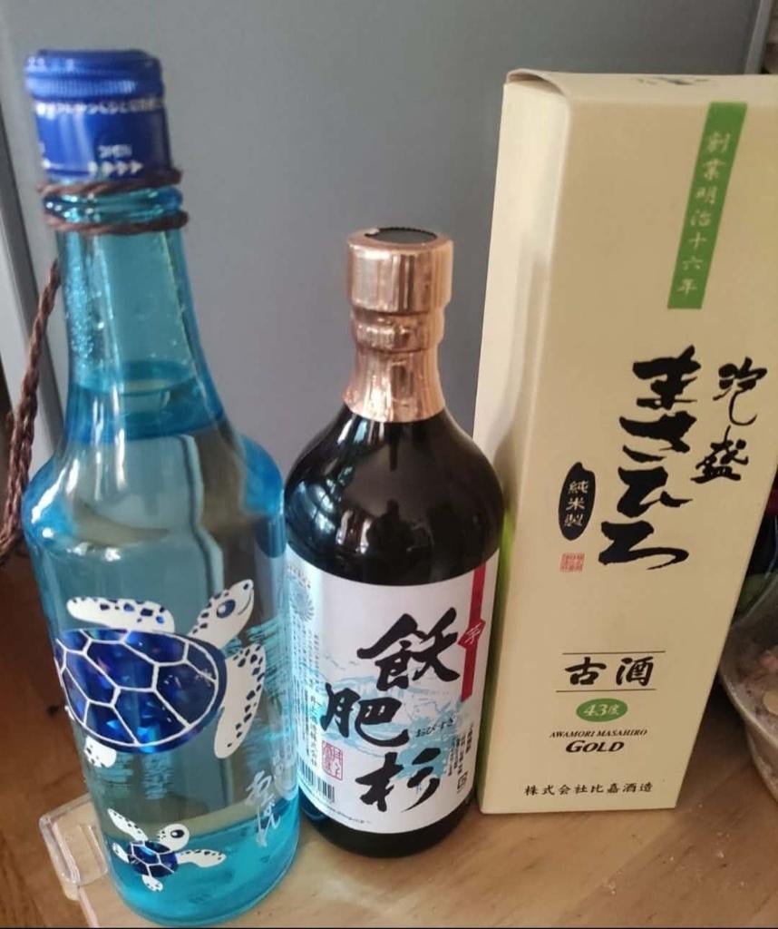 sake  verschillende flessen sake, Ophalen, Overige gebieden, Overige typen, Nieuw