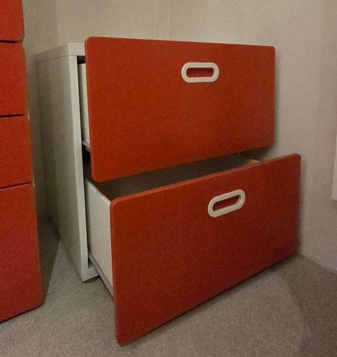 Ladekast, Ophalen
