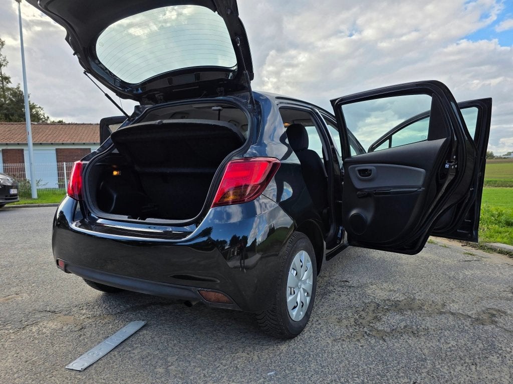 toyota yaris BLANCO gekeurd VVK, Auto's, Dealer onderhouden, Stof, Euro 6, Zwart