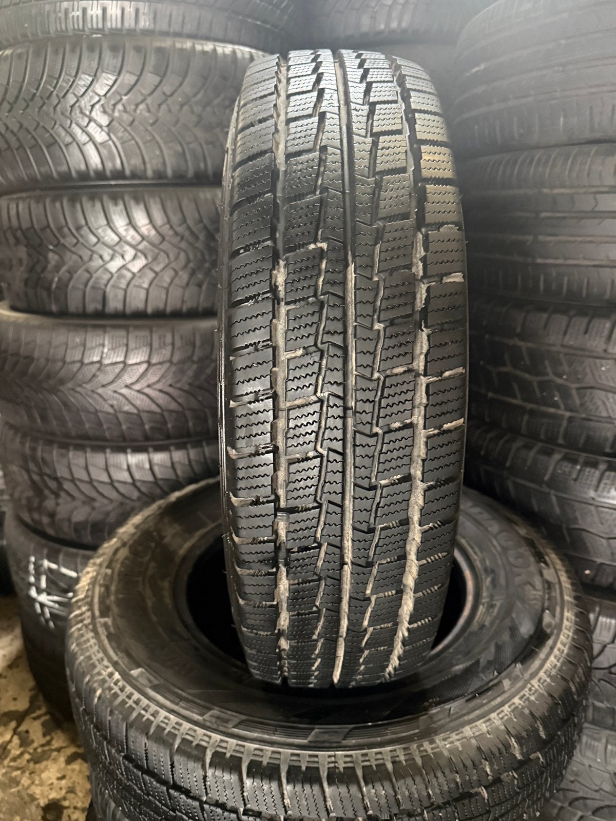 185/R14c Hankook avec montage et équilibrage, Enlèvement