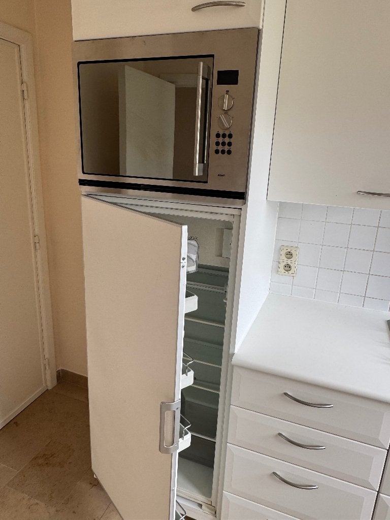 Inbouw frigo, Ophalen, 150 tot 200 liter, Gebruikt, 120 tot 140 cm