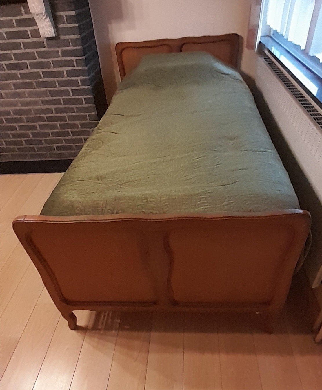 Bed met lattenbodem en matras, Antiek en Kunst, Ophalen