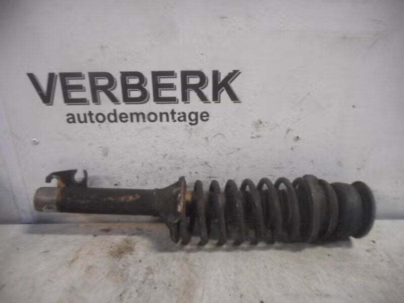 VEERPOOT LINKS VOOR Ford Escort 3 (GAA) (01-1980/12-1986), Gebruikt, Ophalen of Verzenden, Henry-Ford-Straße 1 50735 Köln, DE