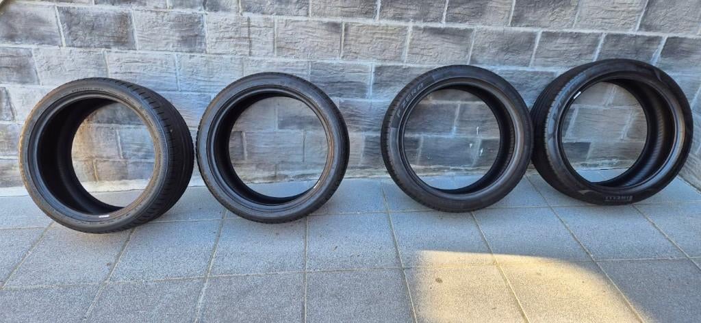 Te koop 20" zomerbanden: Pirelli x2 en Bridgestone x2, Auto-onderdelen, Banden en Velgen, Ophalen, Gebruikt, 275 mm, Band(en)