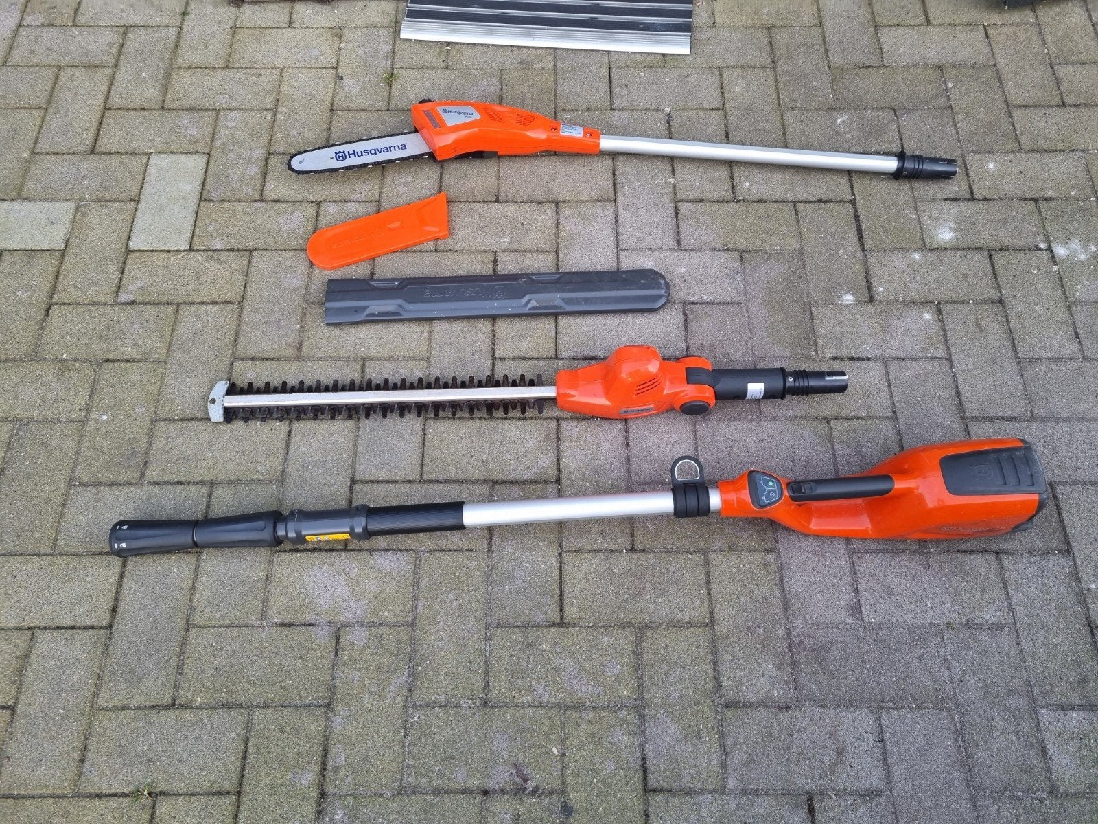 husqvarna aucc heggenschaar en kettingzaag, Enlèvement, Comme neuf, Batterie, Husqvarna