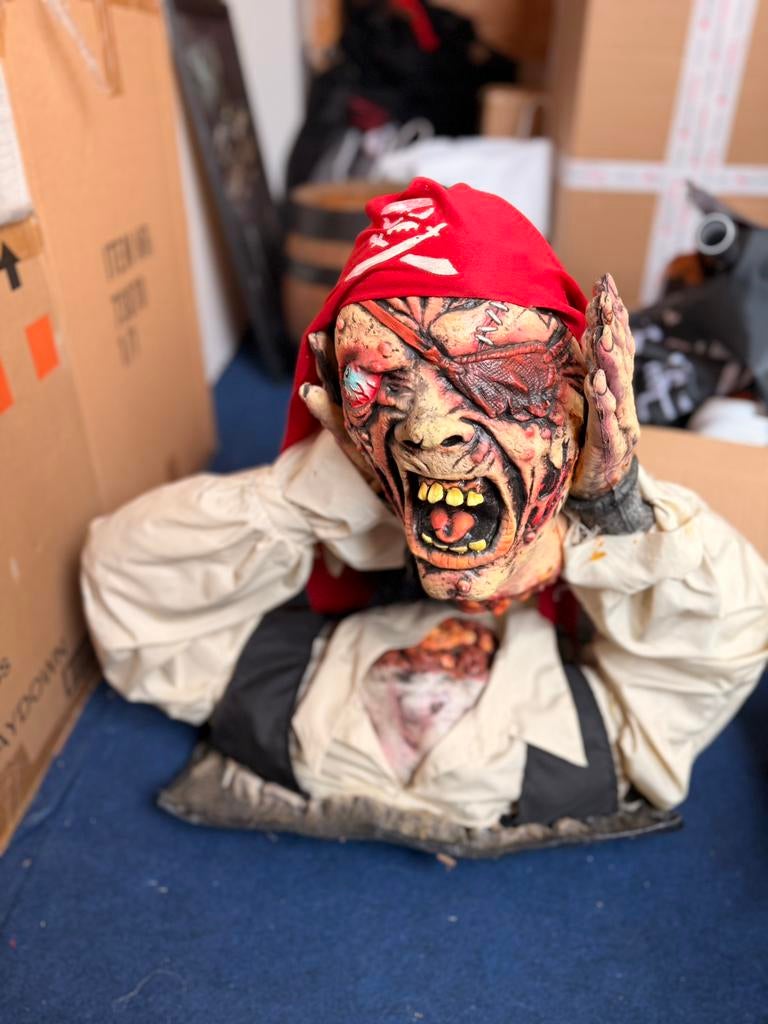 Piratenborst halloween, Hobby en Vrije tijd, Ophalen, Zo goed als nieuw