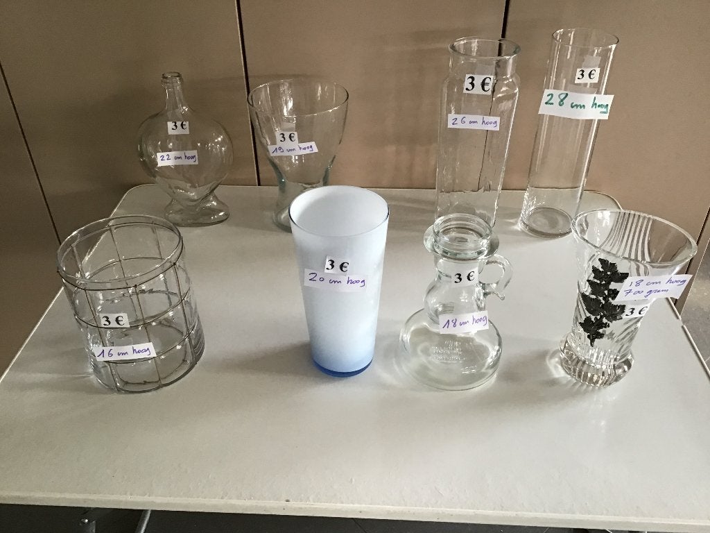 15 vases ou carafes en verre pour seulement 3 euros chacun, Enlèvement ou Envoi, Comme neuf