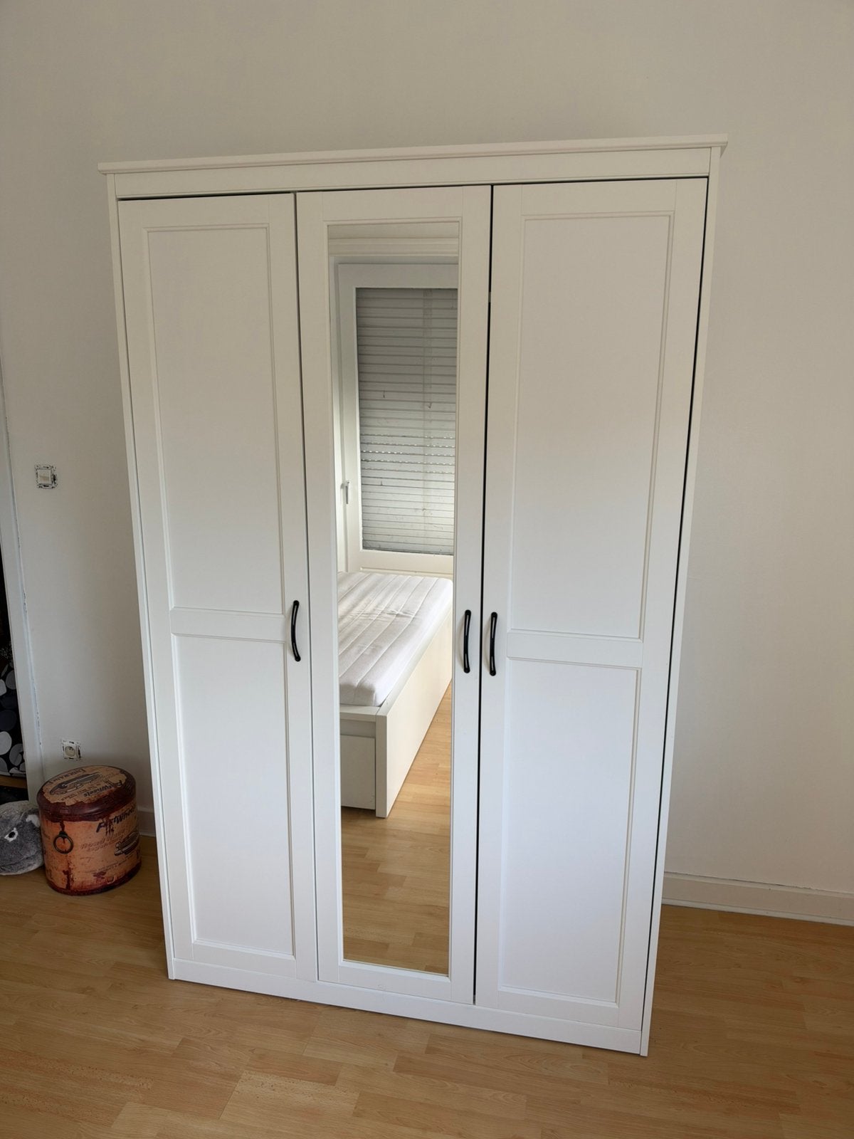 Kleerkast, 100 à 150 cm, Utilisé, Avec porte(s), Autres essences de bois