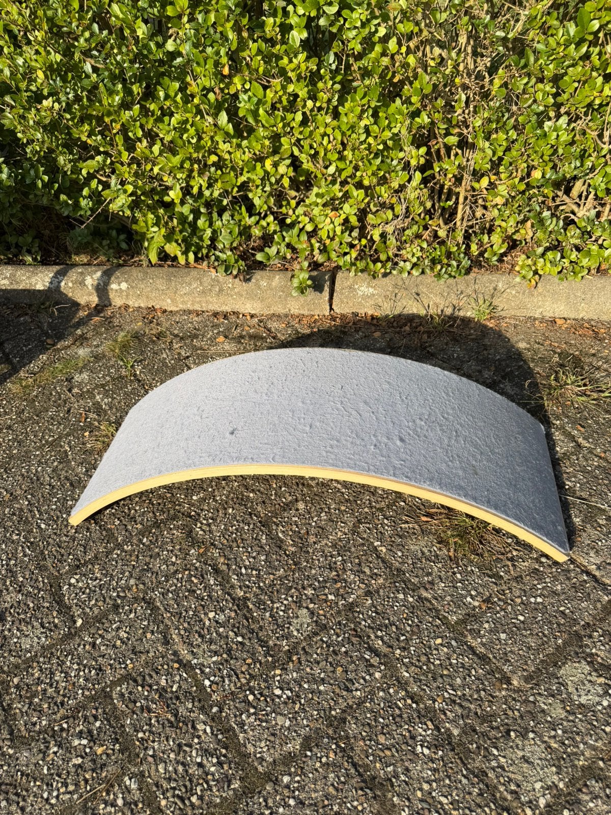 Houten balance board / wobbel met grijs vilt, Ophalen, Gebruikt