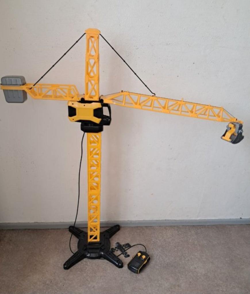 Grue télécommandée JCB enfant, Enlèvement, Comme neuf, Télécommande