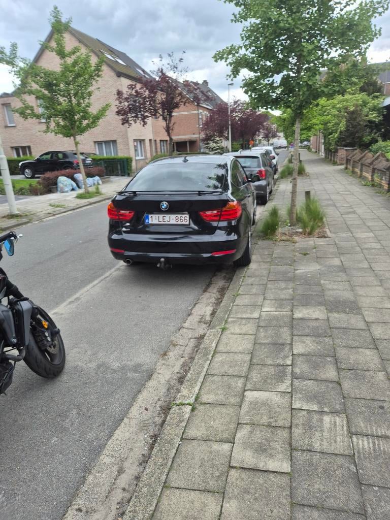 BMW 318GT