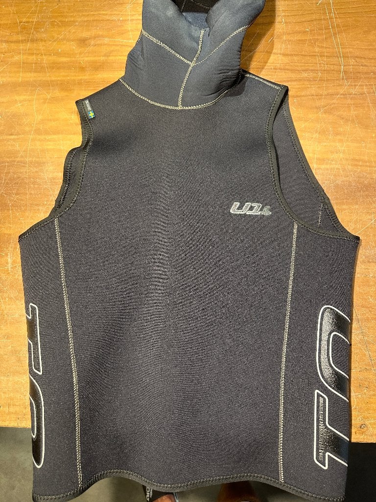 WATERPROOF hooded undersuit 5/2 mm, Watersport en Boten, Ophalen, Zo goed als nieuw, Duikpak