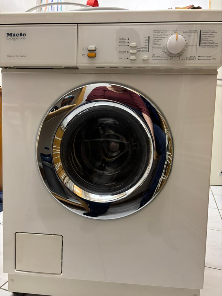 Goed onderhouden en propere, functionerende Miele wasmachine, Electroménager, Lave-linge, Enlèvement