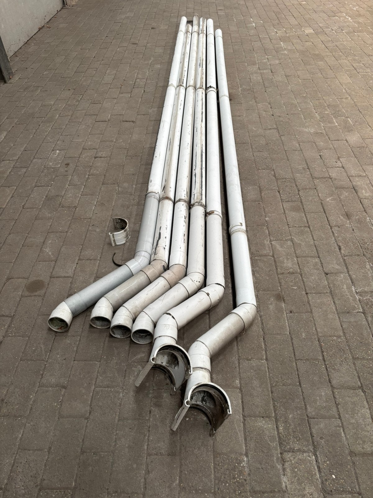 Afvoerbuizen en goten, Doe-het-zelf en Bouw, Ophalen, Gebruikt, PVC, 4 tot 6 meter