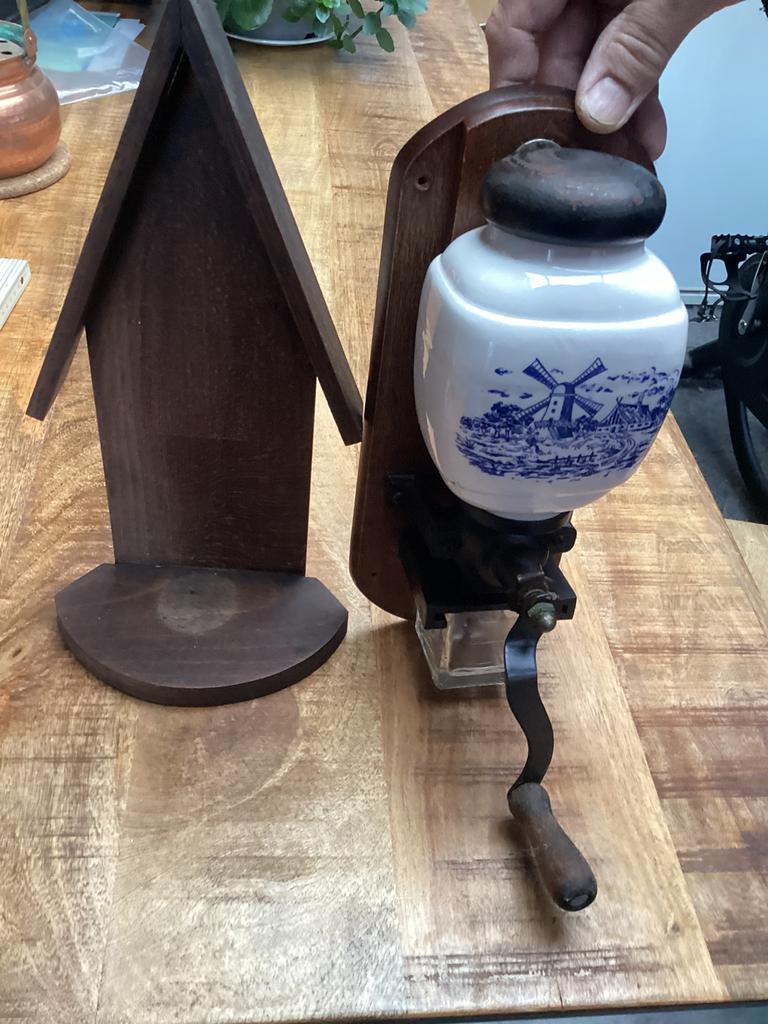 Koffie molen,, Antiek en Kunst, Antiek | Keramiek en Aardewerk, Ophalen