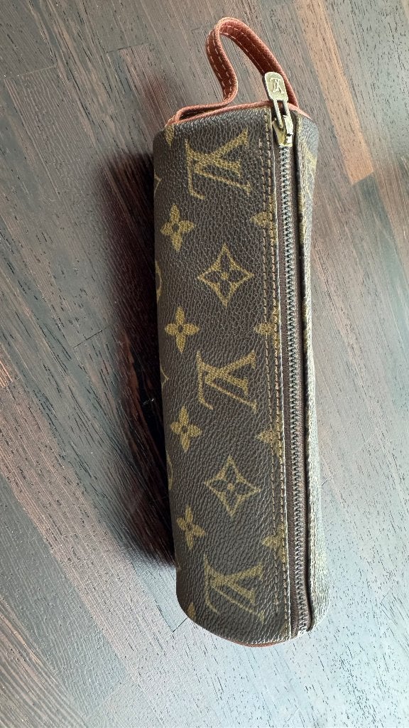 Louis Vuitton Trousse Ronde / Pen Case, Ophalen of Verzenden, Zo goed als nieuw, Bruin, Overige typen