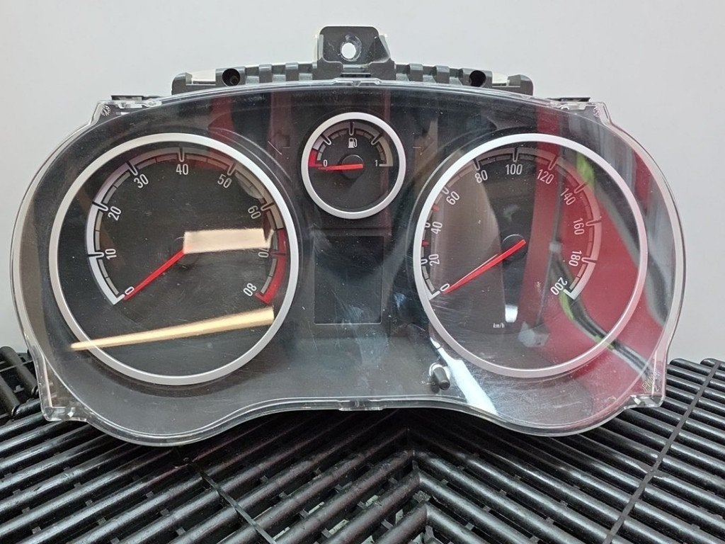 INSTRUMENTS DE BORD Opel Corsa D (|13373007|13312045|), Opel, Opel Automobile GmbH, Utilisé, Kontakt-opel@opel.com