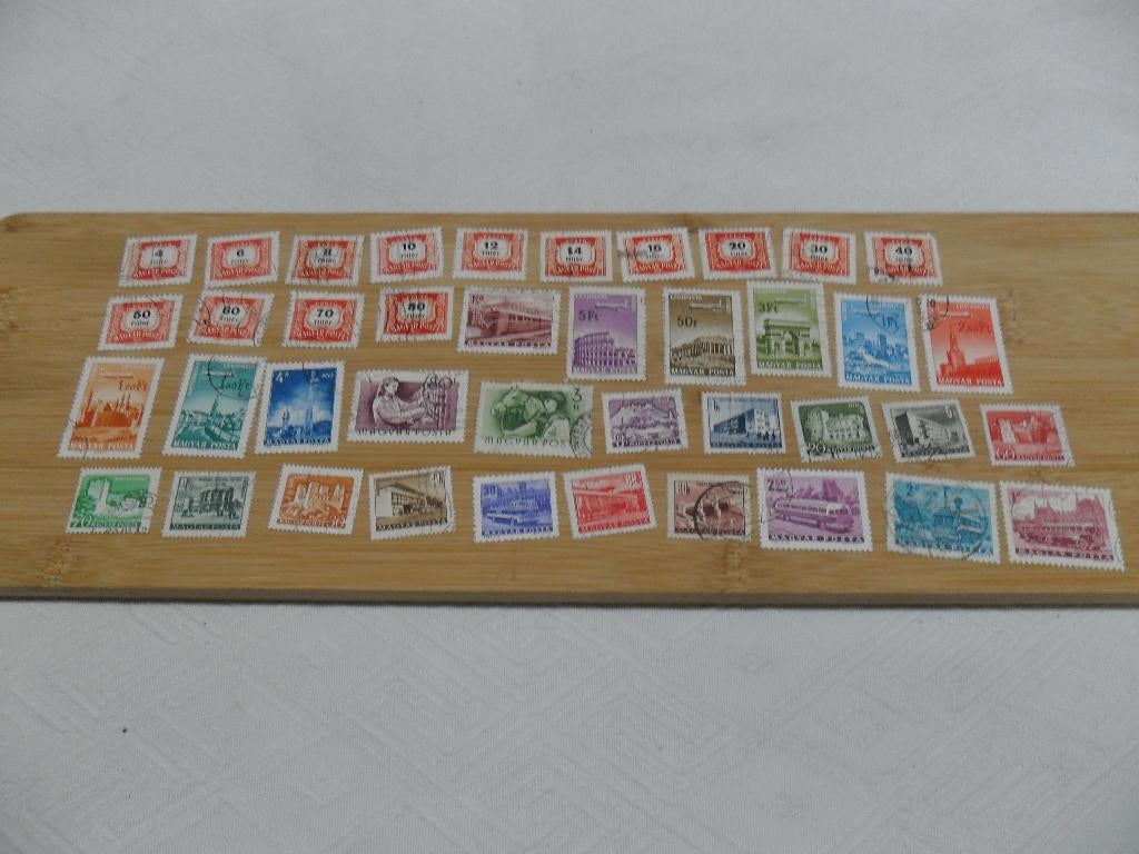 40 gebruikte postzegels Magyar Posta state (zie foto's), Postzegels en Munten, Ophalen of Verzenden, Gestempeld