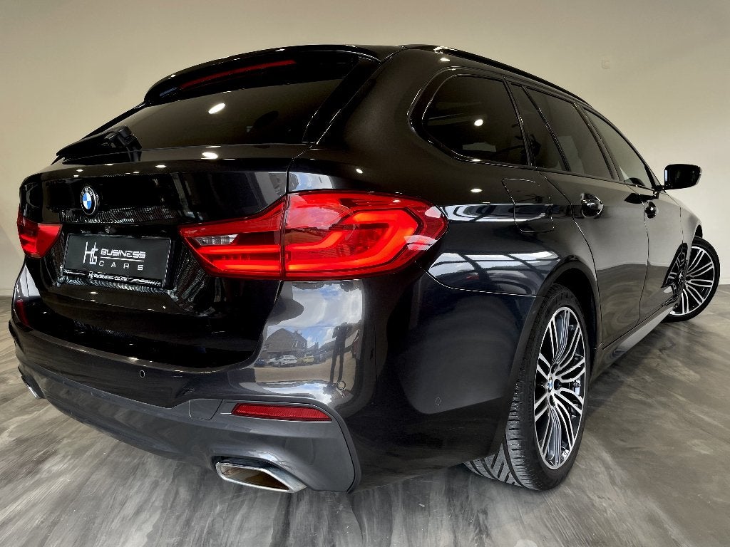 BMW 520 dAS/ TOURING/ PACK M/ SHADOW LINE/ TOIT OUVRANT/CUIR, Autos, BMW, Cuir, Argent ou Gris, Euro 6, Entreprise