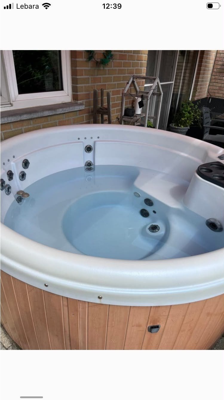 Jacuzzi livré gratuitement, garantie d'un an, Enlèvement ou Envoi