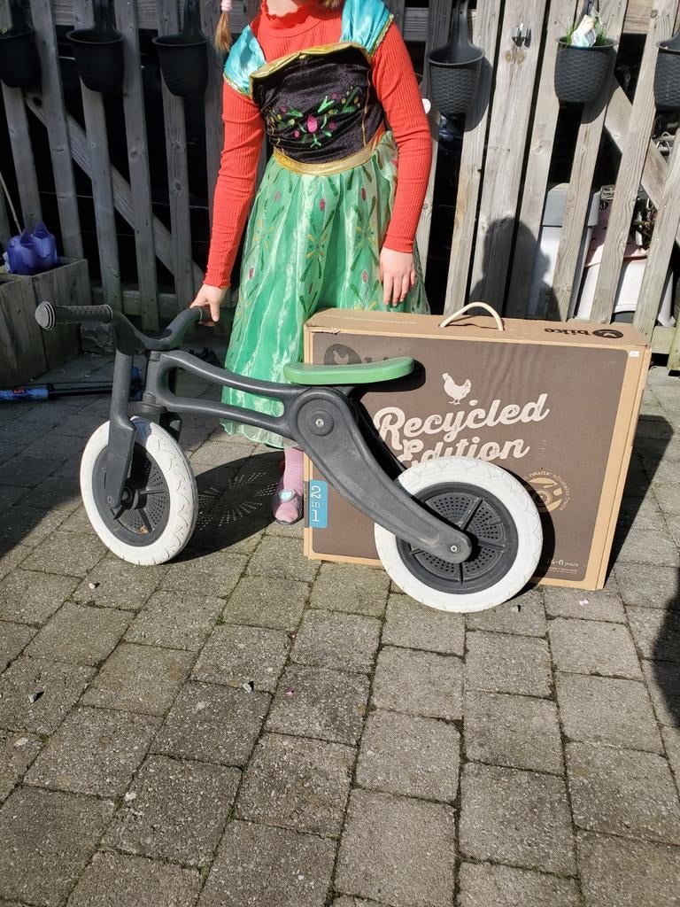 Wishbone recycled 3 in 1 fietsje, Fietsen en Brommers, Ophalen