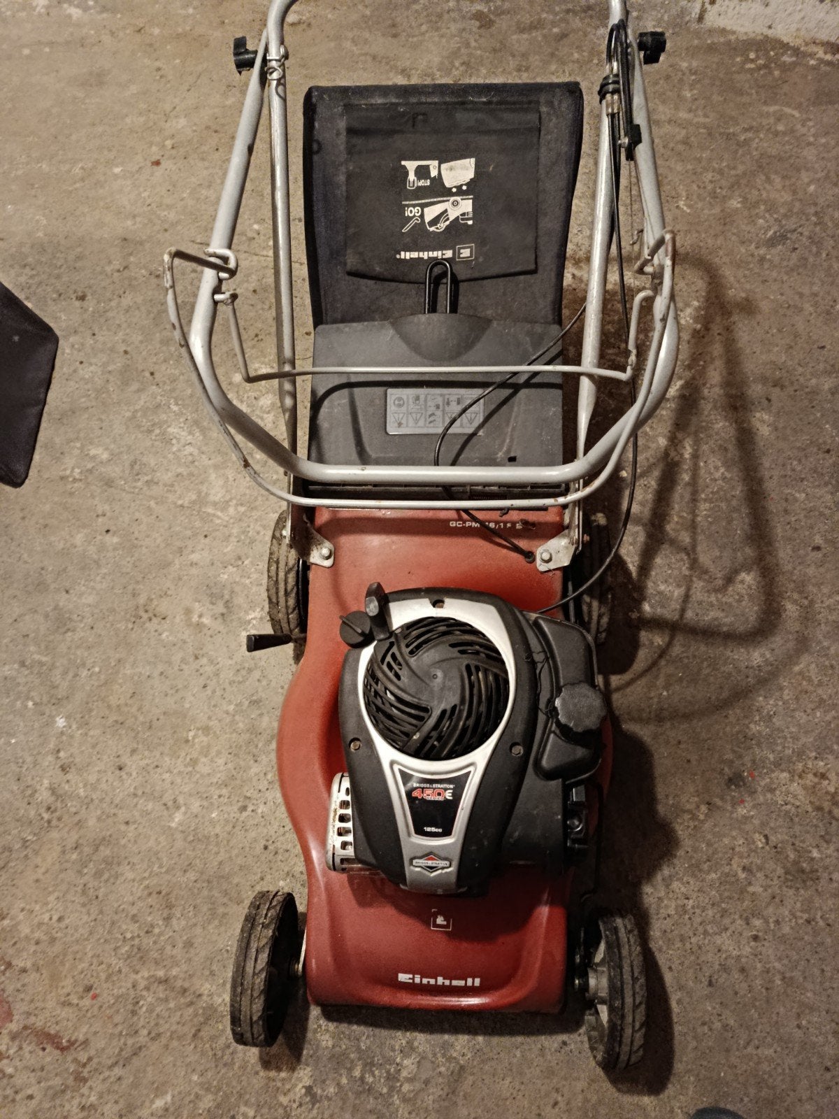 tondeuse thermique ,Il est en état de marche.125 cc, Jardin & Terrasse, Tondeuses à gazon, Enlèvement