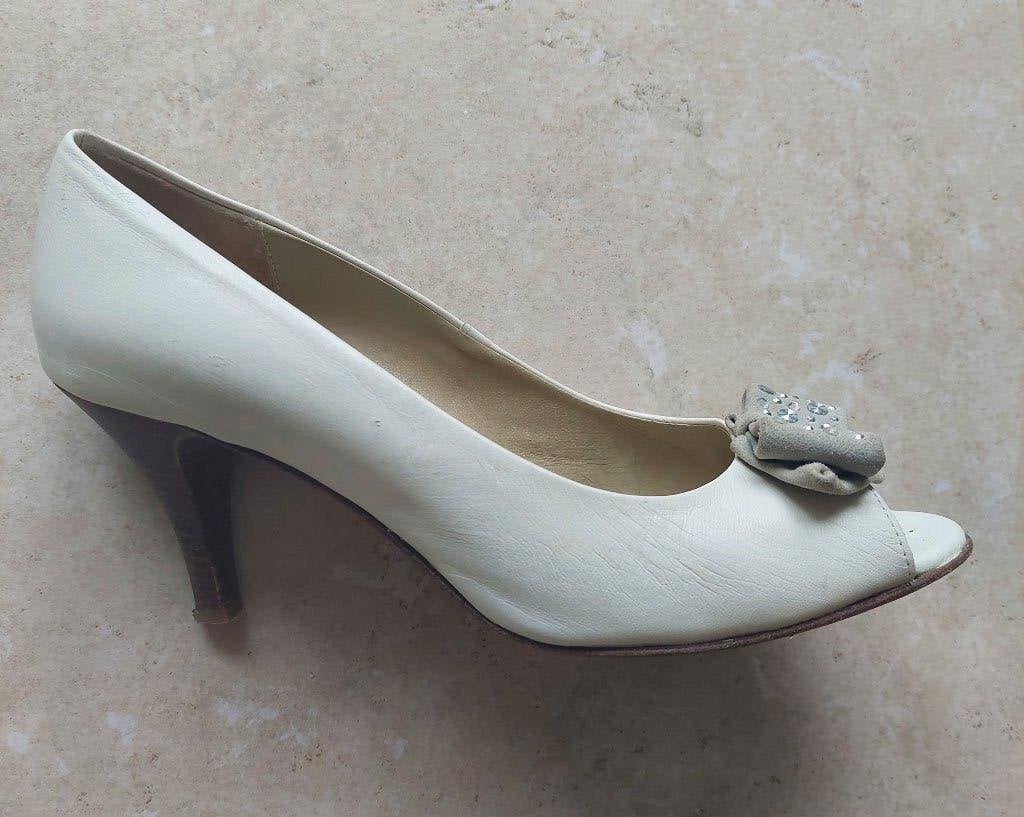 Damesschoen maat 40, Ophalen, Wit, Zo goed als nieuw, Schoenen met hoge hakken