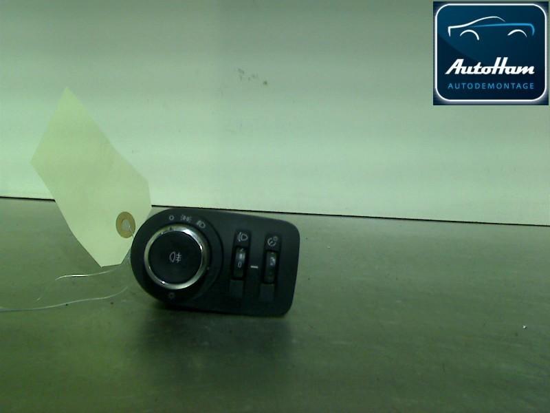 LICHTSCHAKELAAR Opel Corsa D (|13310330|13310282|), Auto-onderdelen, Gebruikt, Opel