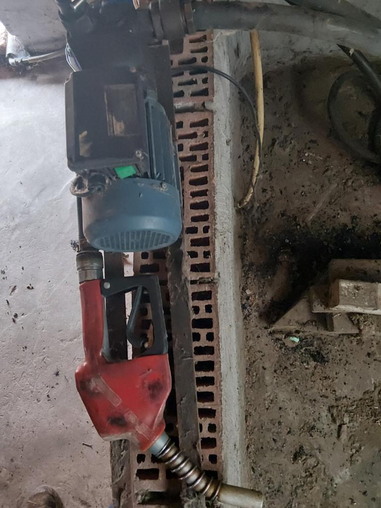 Mazoutpomp en pistool, Ophalen