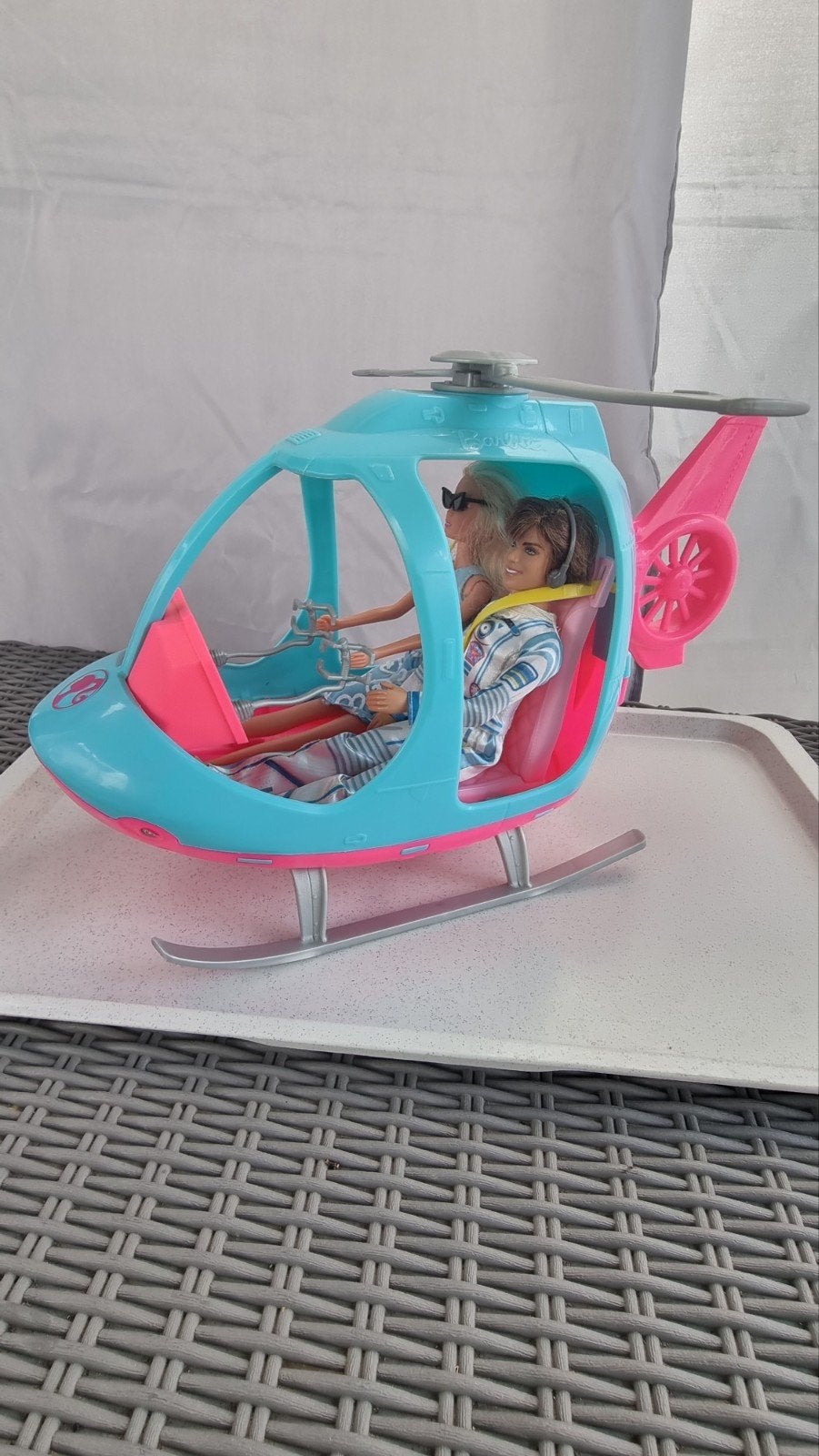 hélicoptère barbies, Enlèvement
