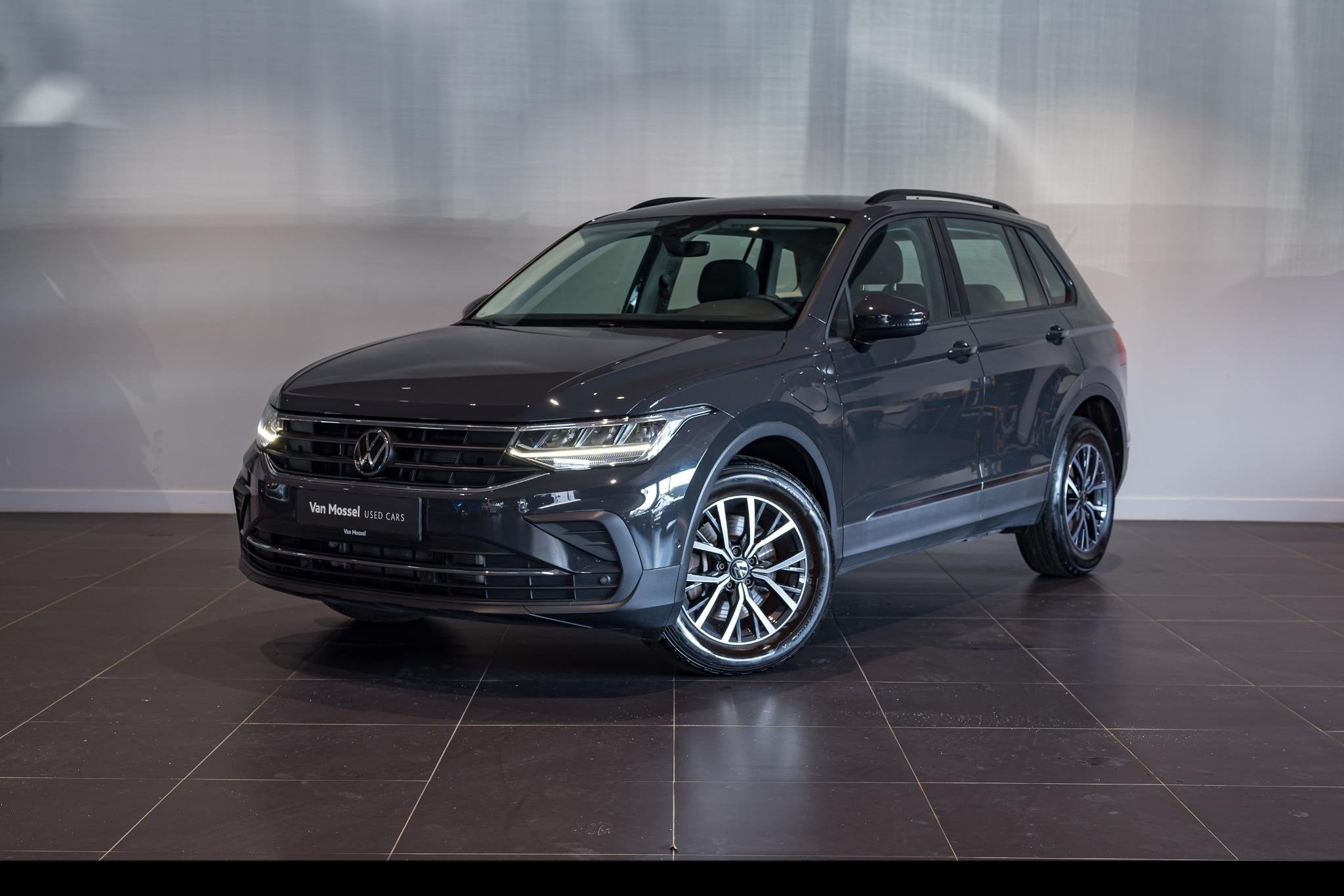Volkswagen Tiguan 1.4 eHybrid OPF DSG Life (automatique), Autos, Argent ou Gris, Achat, Euro 6, 2000 kg
