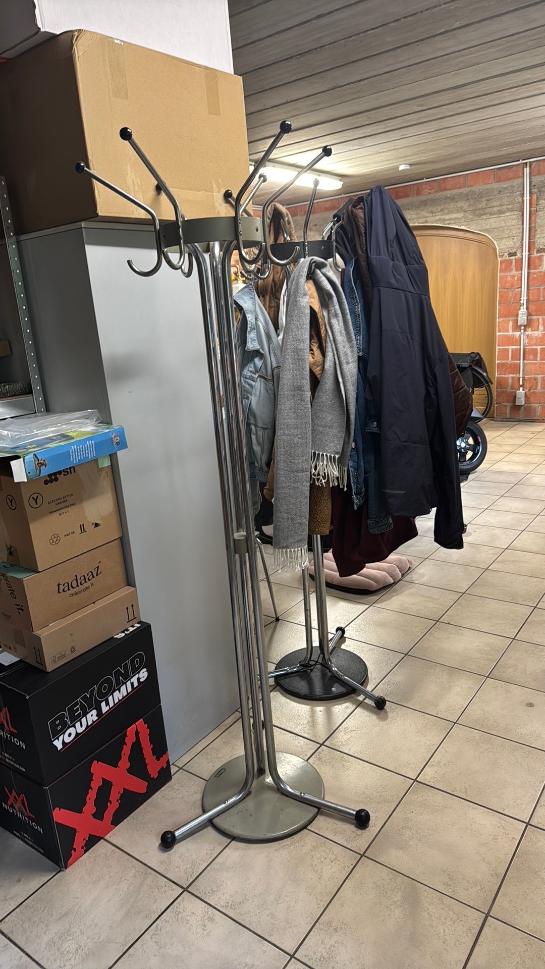 Staan kapstok, Huis en Inrichting, Woonaccessoires | Kapstokken, Ophalen, Gebruikt, Metaal, Staande kapstok