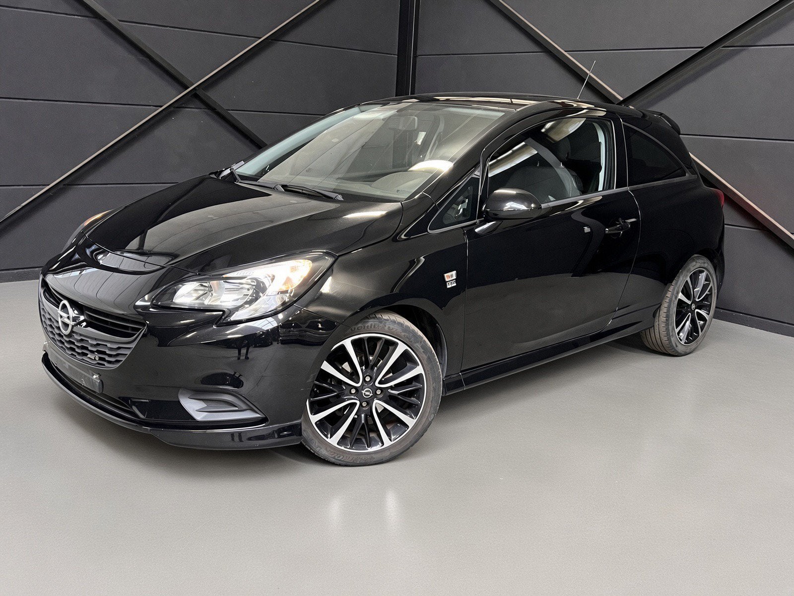 Opel Corsa-e 1.4 benzine OPC-line, bj2017, 94.000km, Auto's, Opel, Stof, Zwart, Bedrijf, 1400 cc
