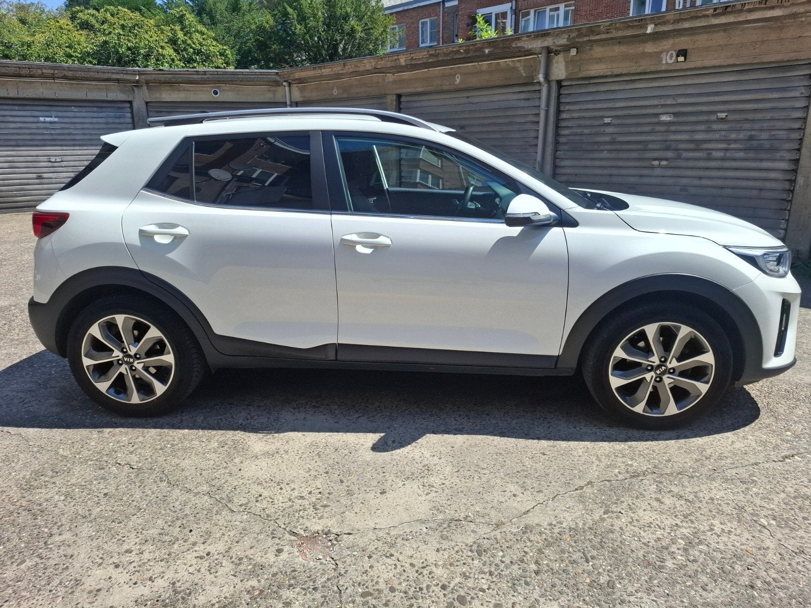 KIA STONIC 1.0 ESSENCE TURBO, Cuir, https://public.car-pass.be/vhr/5658c40e-0e36-409c-b0e5-f92de0bb96dd, Achat, Détection des panneaux routiers