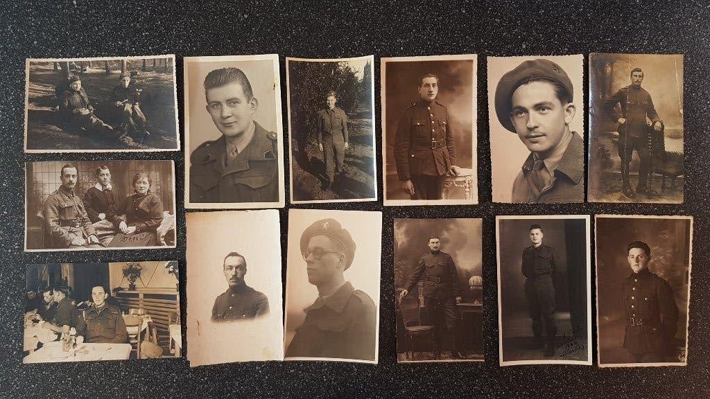 Fotokaart Militair Soldaat Uniform (0,50 euro/ kaart ), Verzamelen, Militaria | Algemeen, Ophalen of Verzenden, Landmacht, Foto of Poster
