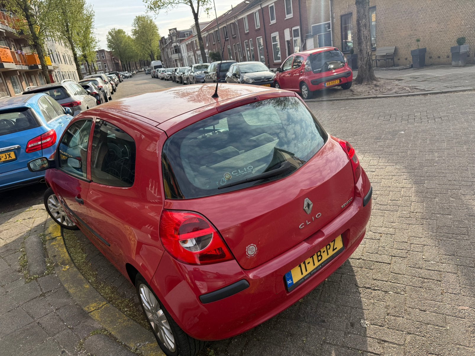 Renault 1.2 coupe 65 kw 1 jaar gedige apk, Auto's, 4 cilinders, 65 kW, 5 zetels, Particulier