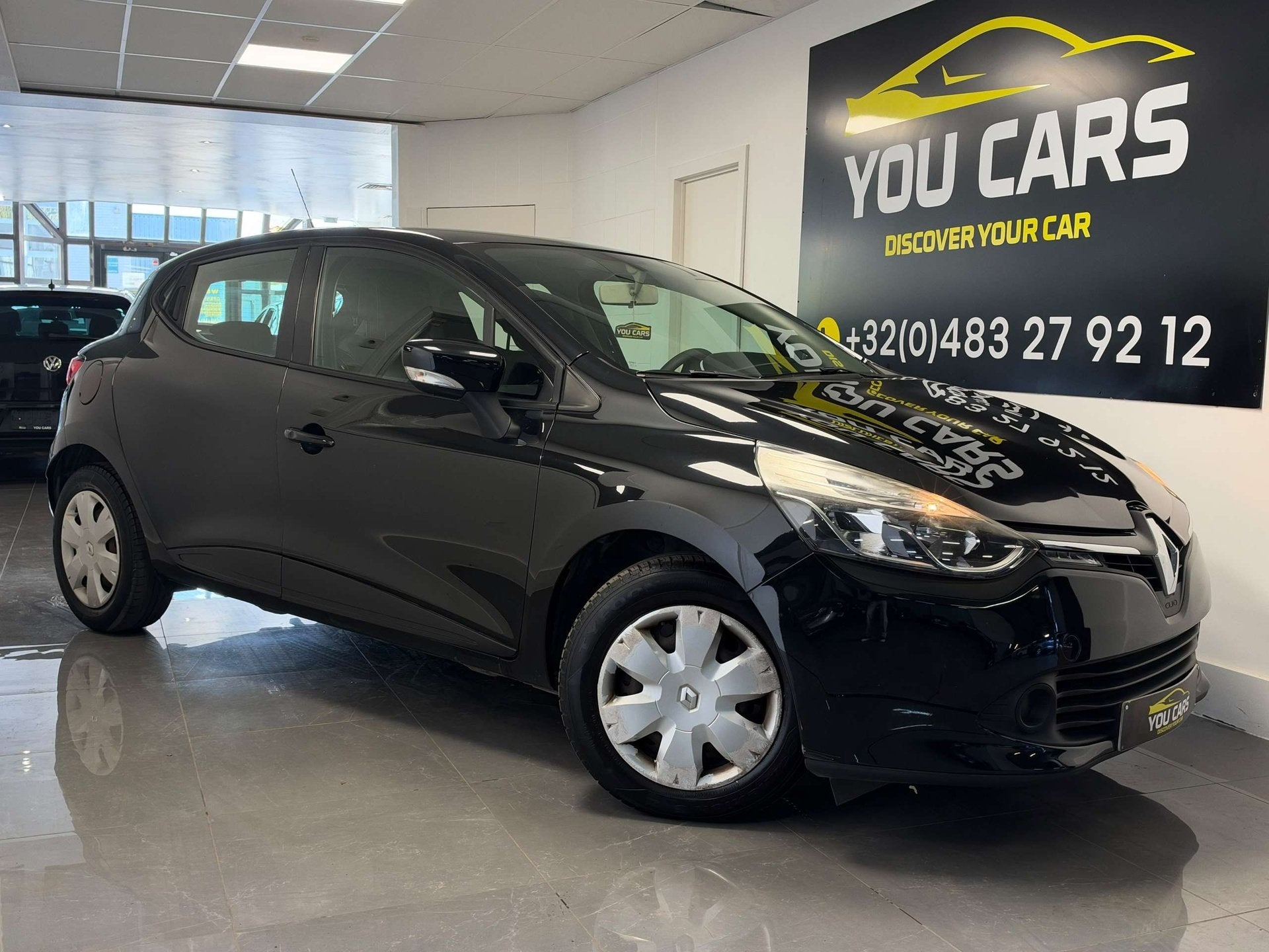 Renault Clio 1.2i Authentique 1 jaar garantie, Euro 6, Entreprise, Entretenue par le concessionnaire, Noir