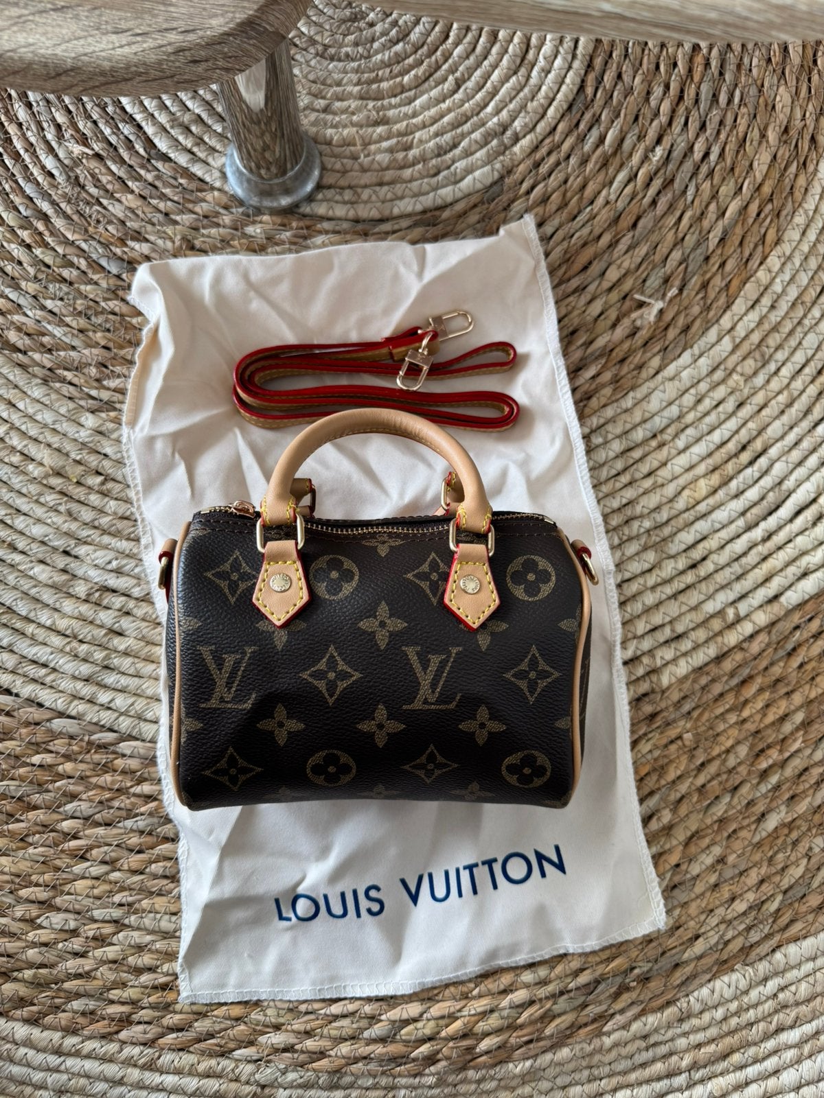 Louis Vuitton Nano Speedy Monogram, Handtassen en Accessoires, Tassen | Damestassen, Ophalen of Verzenden, Nieuw
