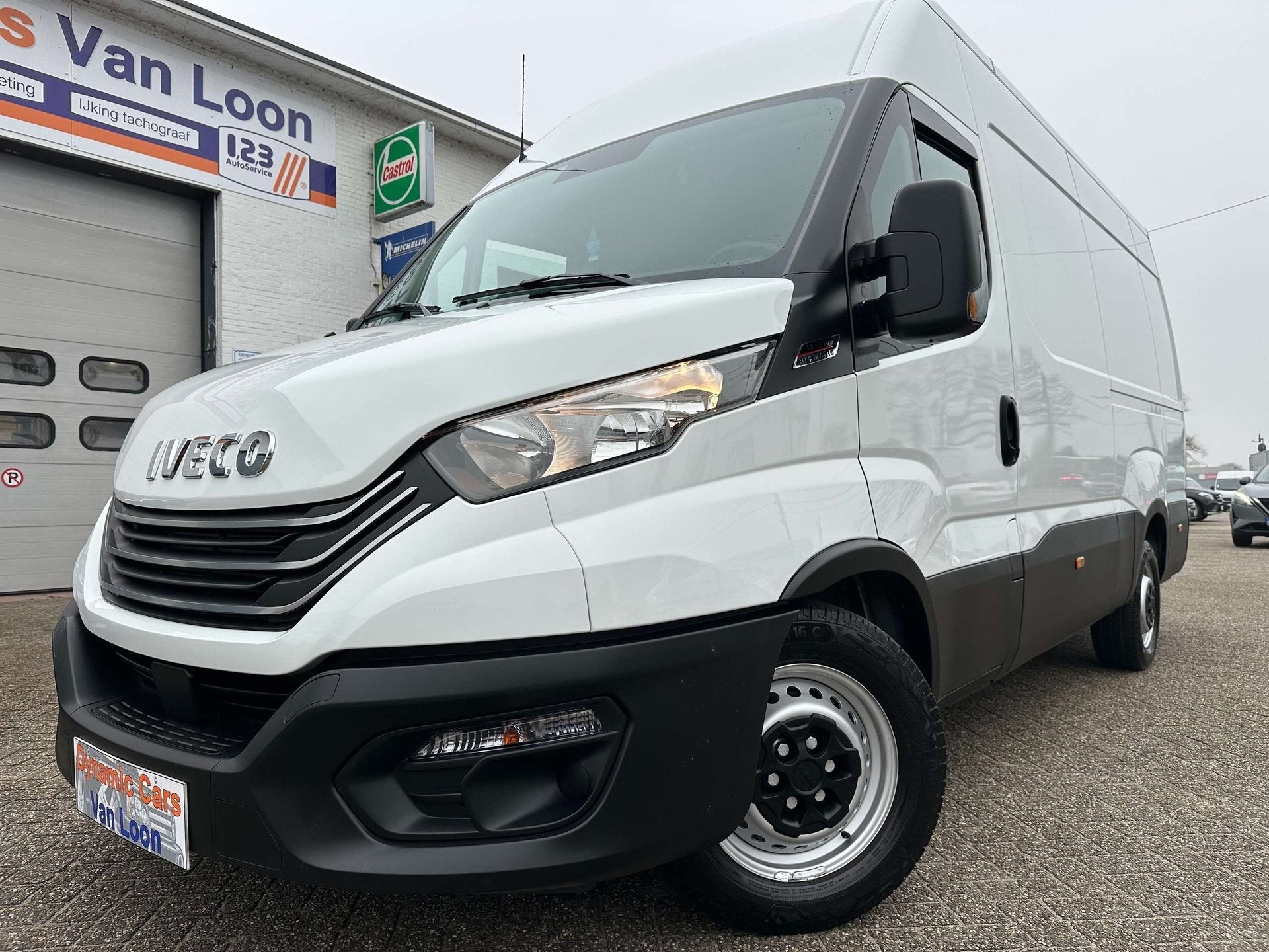 Iveco Daily 35S210 Carplay Cruise LuchtStoel Camera 1Eigenaa, Autos, Autos Autre, Entreprise, 3 places, Diesel, Automatique