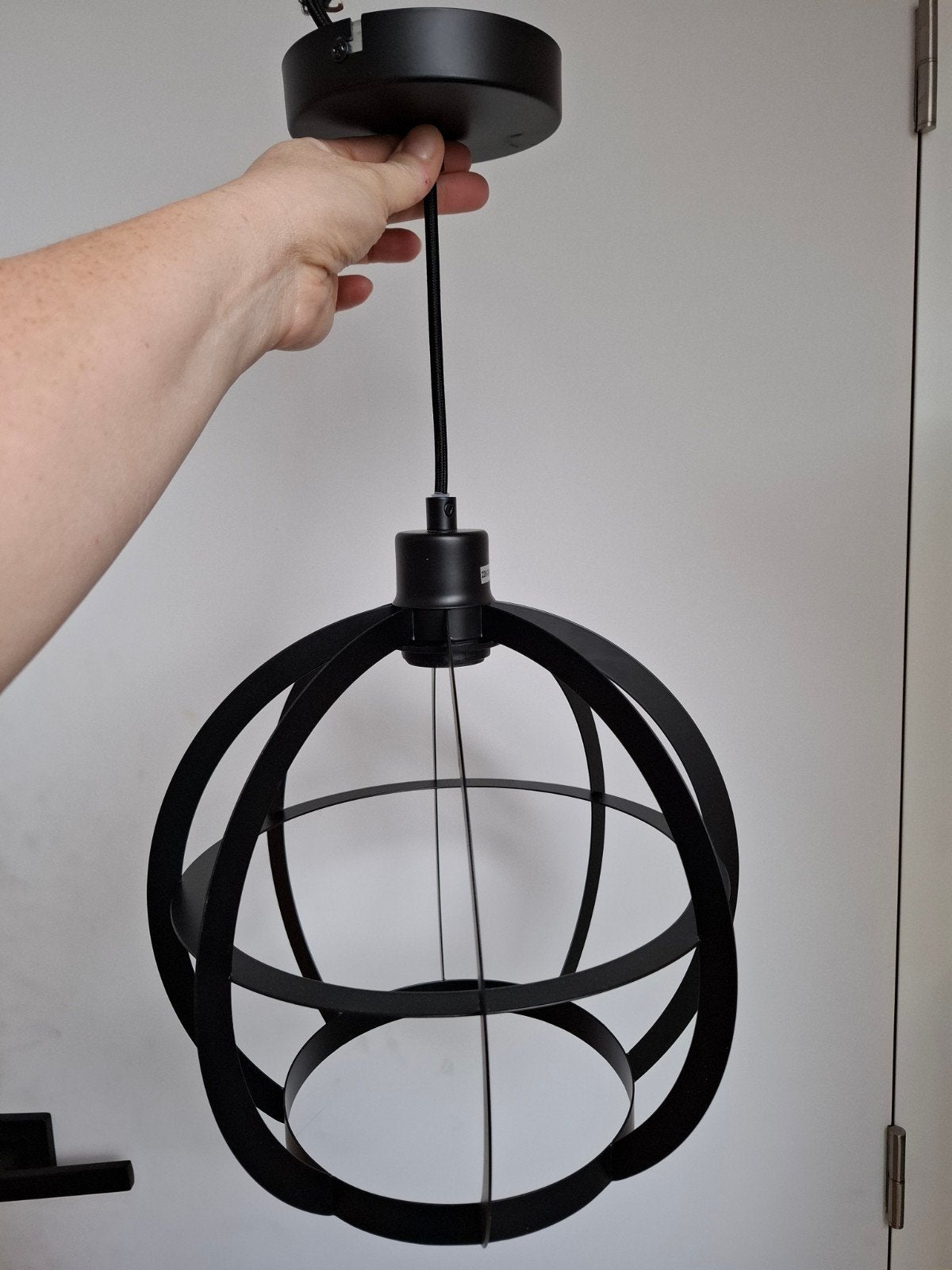 Hanglamp bol Xander zwart Leenbakker, Enlèvement