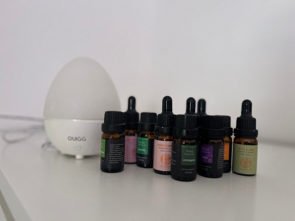 Diffuseur huile essentielles+ lot de 10 huiles diverses, Electroménager, Enlèvement ou Envoi, Comme neuf