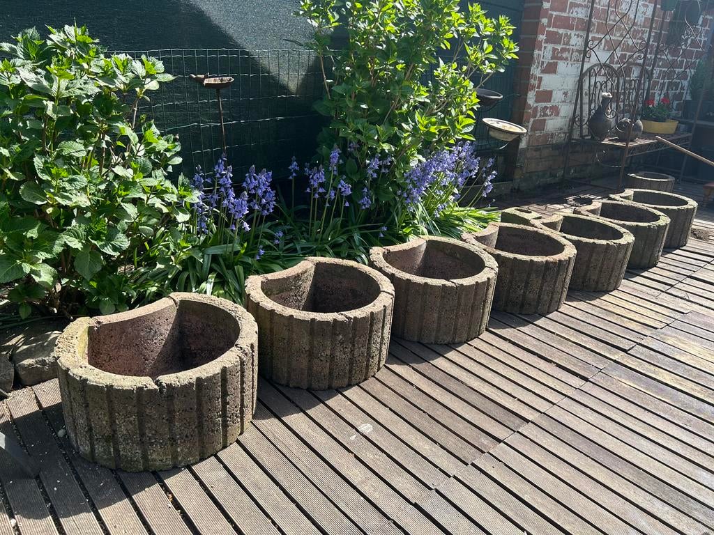 Bloembak beton maan. (8 stuks), Tuin en Terras, Ophalen, Gebruikt, Beton, Balkon