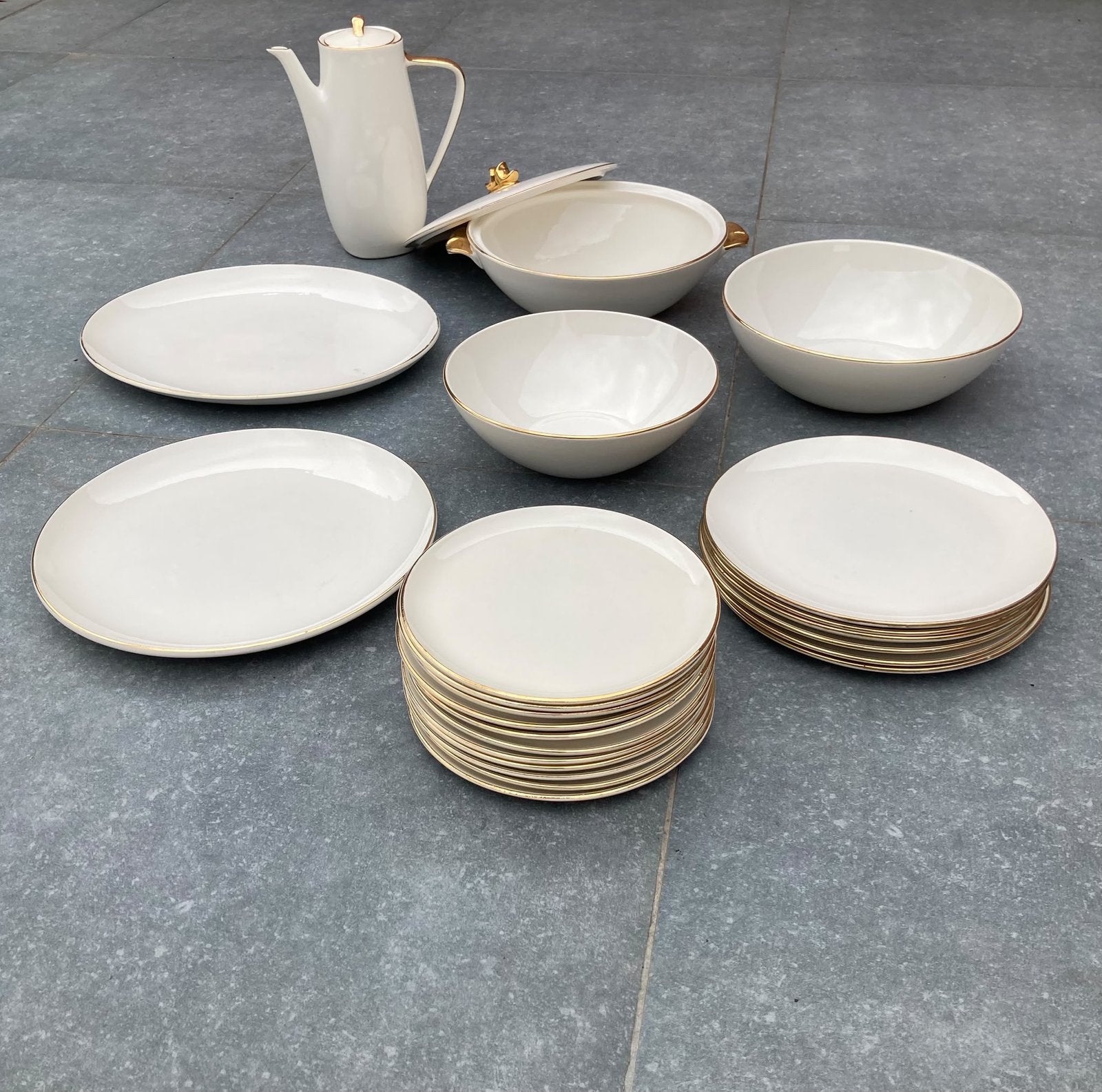 Vintage eetservies set, 24 delig. Uit de jaren 60., Ophalen