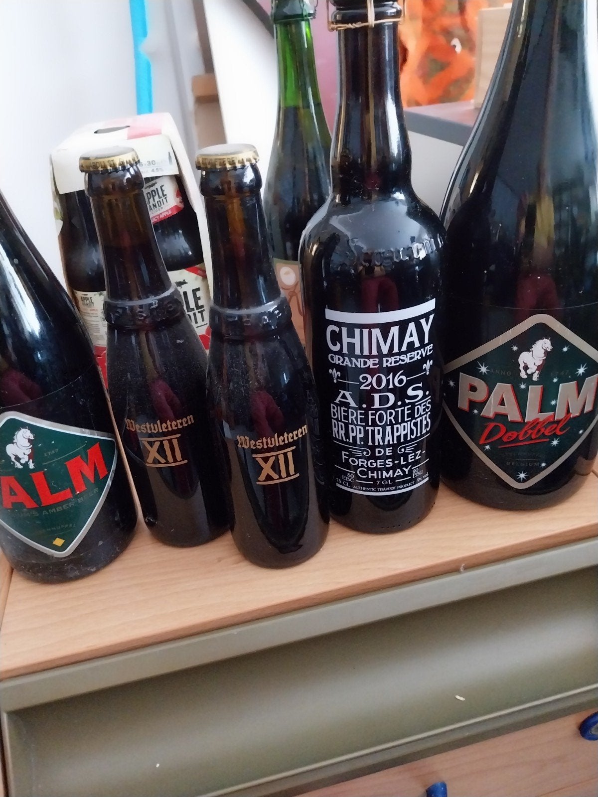 grandes bouteilles de bière + 2x west vleteren, Collections, Marques de bière, Enlèvement ou Envoi, Palm