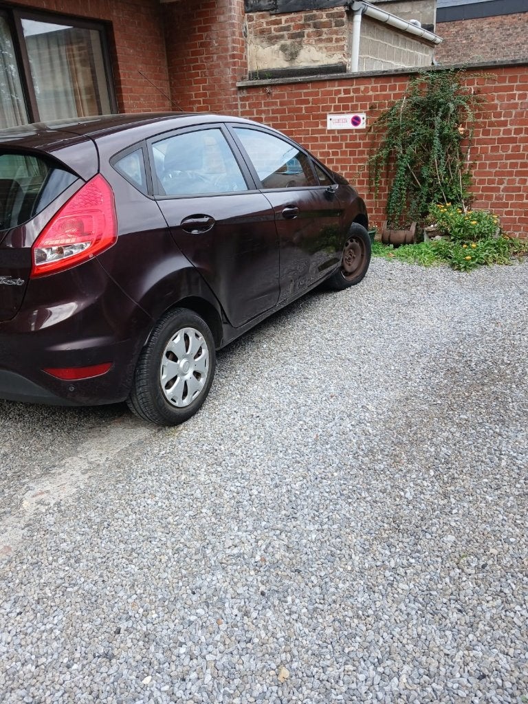 Ford Fiesta Bordeaux, Automaat, Euro 5, Stof, 1145 kg