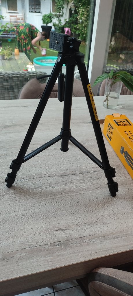 Caméra sur trépied, TV, Hi-fi & Vidéo, Photo | Trépieds & Rotules, Stabilisation sur 3 axes, 150 à 175 cm, Comme neuf, Enlèvement