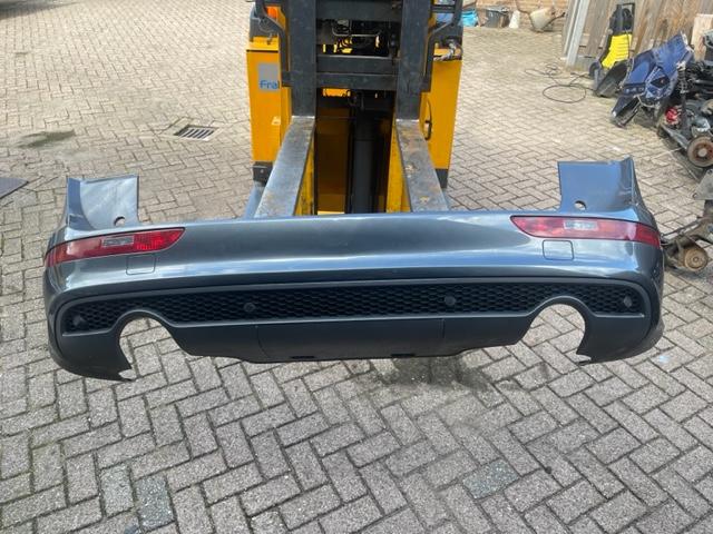 BUMPER ACHTER sline Audi Q5 (8RB) (8R0807385), Gebruikt, Dhr. R. de Gouw, Audi, Achter