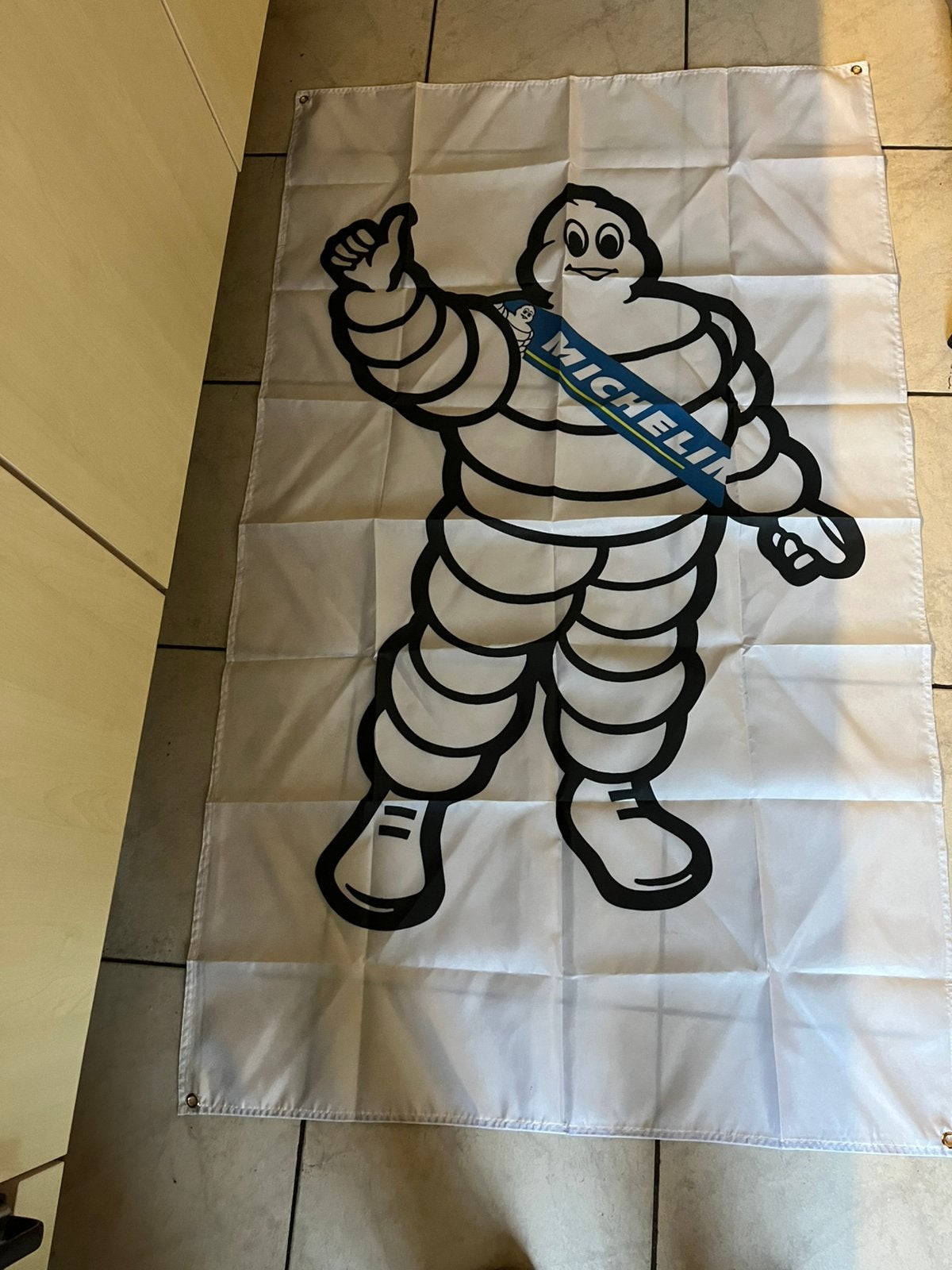 Différents drapeaux Michelin 60 x 90 cm et 90 x 150 cm, Enlèvement ou Envoi, Neuf