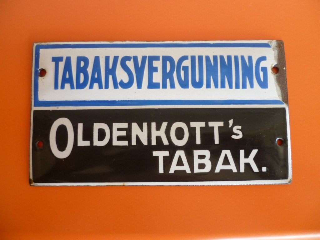 EMAILLE DEURPOSTJE"OLDENKOTT'S TABAK/VERGUNNING"UIT JAREN 30, Verzamelen, Ophalen of Verzenden, Gebruikt, Reclamebord